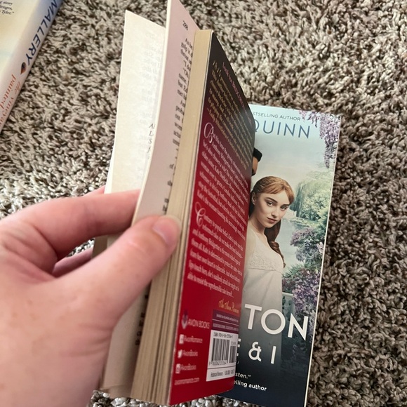Bridgerton Book Series Books 1&2 - Picture 9 of 9